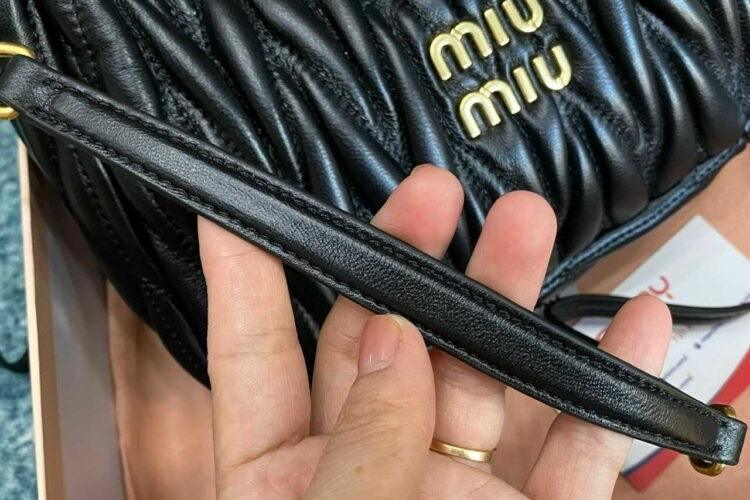 Túi Miu Miu Wander Matelassé Nappa Leather Hobo Small Bag Black Đen
