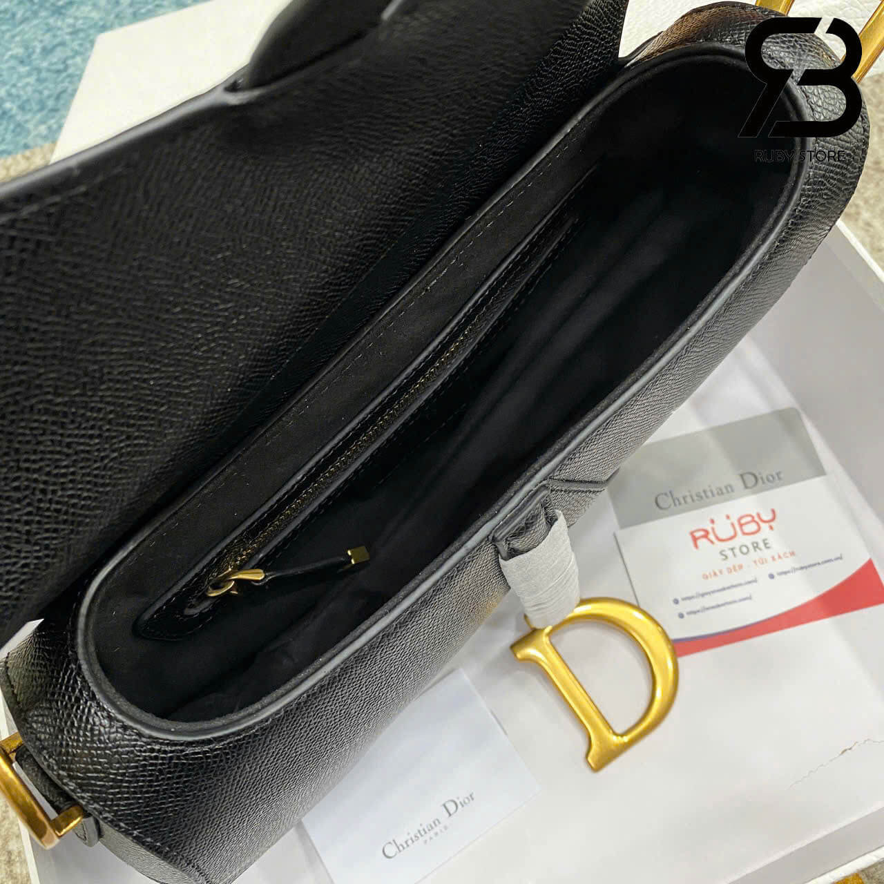 Hình ảnh thực tế túi Dior Saddle Medium Bag Màu Đen Leather Best Deal