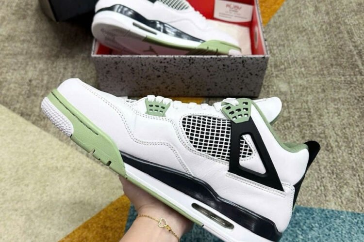 Giày Air Jordan 4 Retro Seafoam Trắng Xanh Rêu