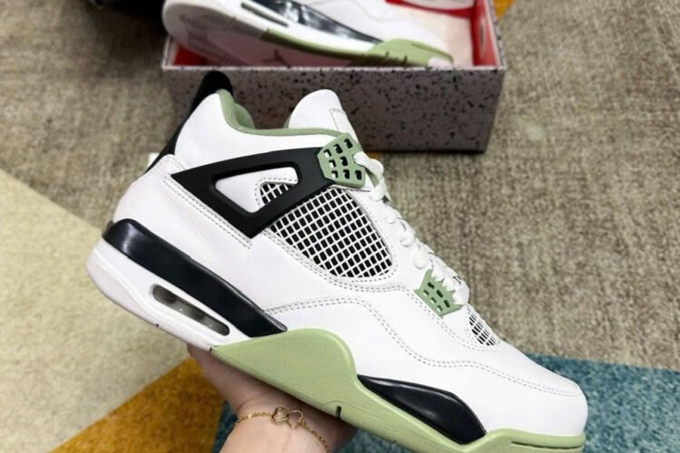 Giày Air Jordan 4 Retro Seafoam Trắng Xanh Rêu
