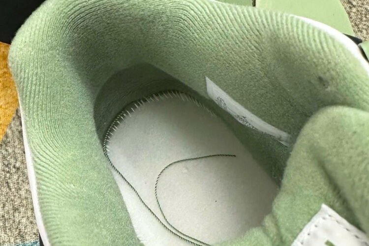 Giày Air Jordan 4 Retro Seafoam Trắng Xanh Rêu