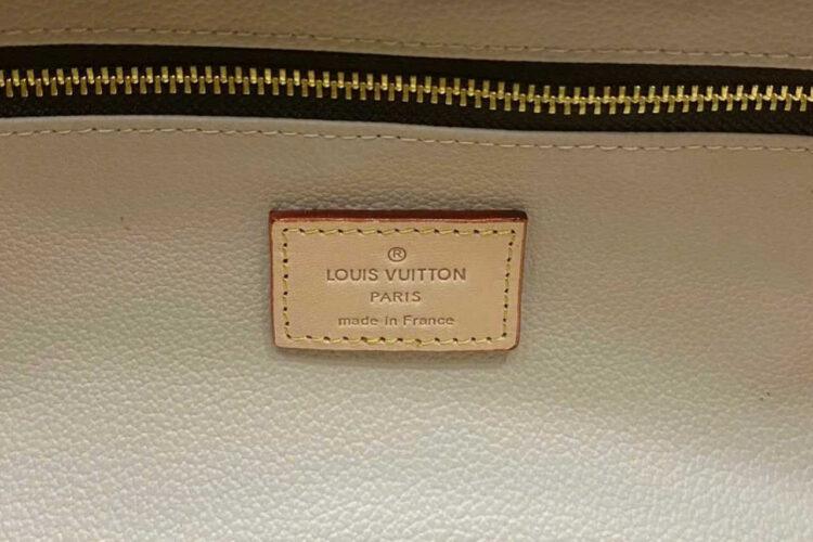 Túi LV Dopp Kit Toilet Pouch M44494 Monogram Canvas Nâu