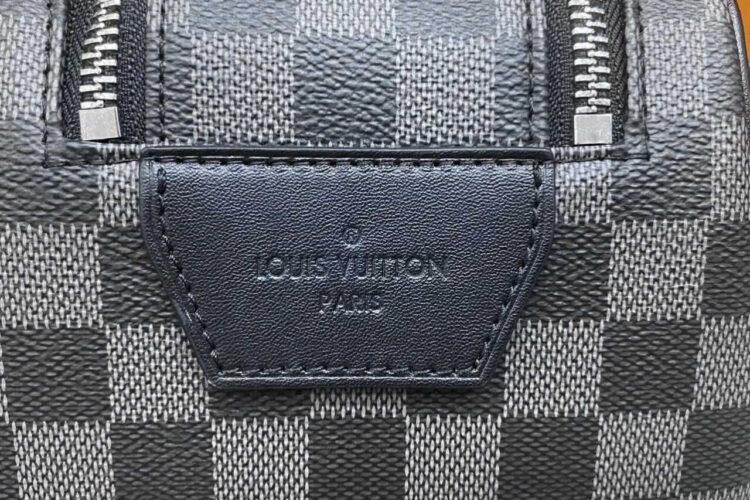 túi LV Dopp Kit Toilet Pouch N40127 Damier Graphite Canvas xám