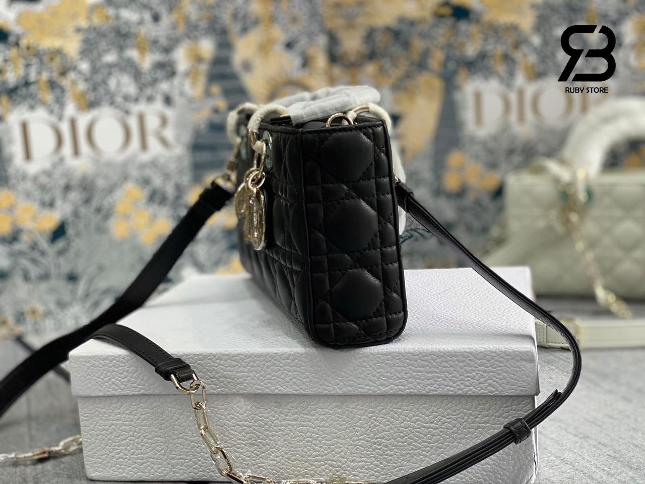 Hình ảnh thực tế túi xách Dior Lady D-Joy màu đen size 26CM