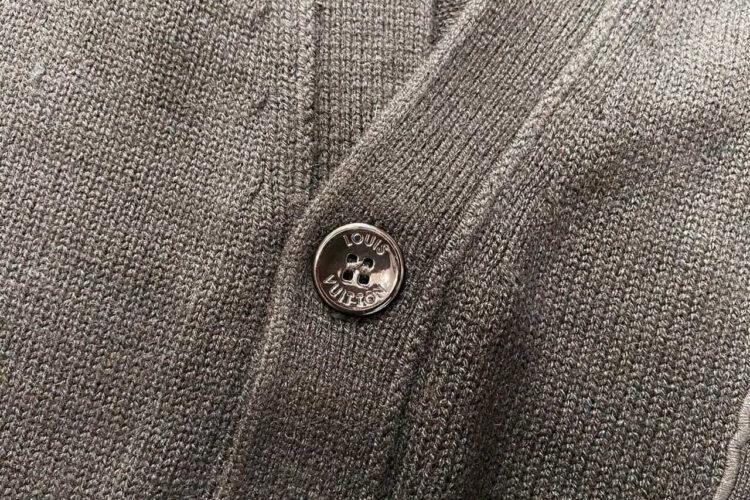 Áo Khoác Len LV Embroidered Wool Cardigan Black Wool Màu Đen