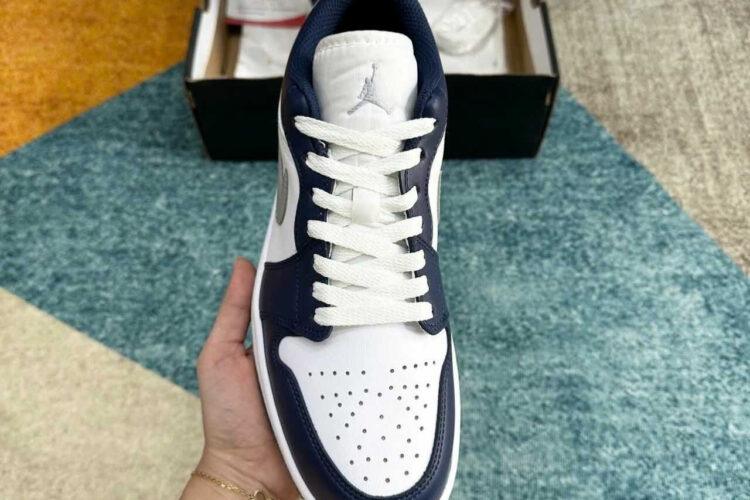 Giày Jordan 1 Low Midnight Navy Màu Trắng Xanh Navy