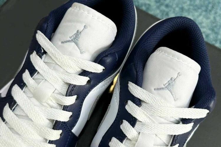 Giày Jordan 1 Low Midnight Navy Màu Trắng Xanh Navy