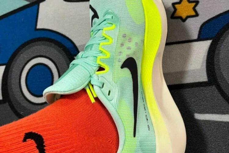 Giày Nike Air Zoom Alphafly 5 Mint Foam Màu Xanh Vàng