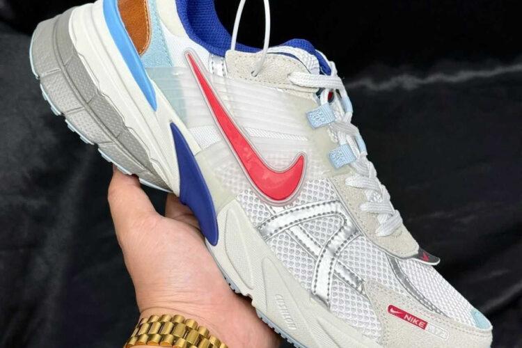 Giày Nike V2K Run Metallic Sylver Gym Red University Blue