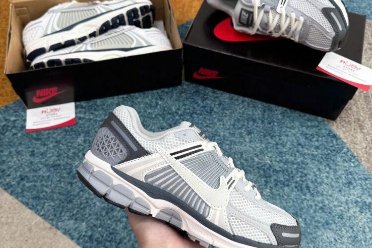 Giày Nike Vomero 5 Platinum White Grey Silver Trắng Xám Bạc