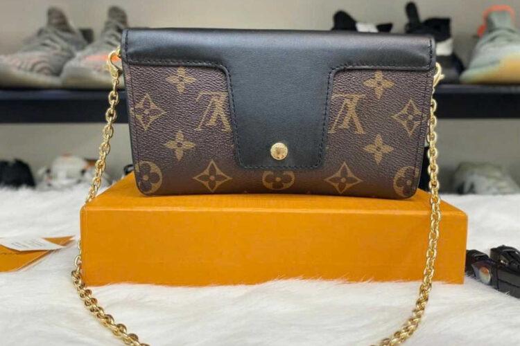 Túi LV Padlock On Strap Monogram Black Leather M80559 Nâu Đen