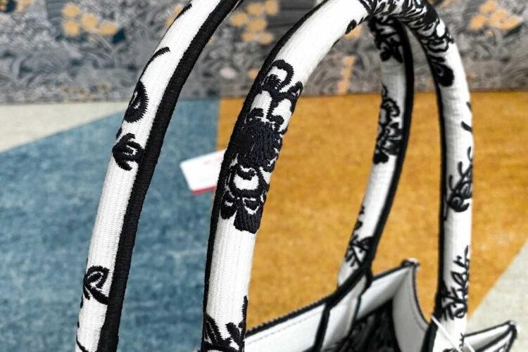 Túi Medium Dior Book Tote Size 36 Black White Butterfly Bandana