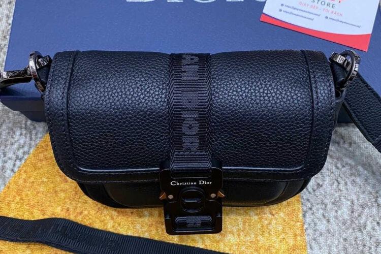 Túi Mini Dior Hit The Road Messenger Bag With Flap Black Calfskin Đen
