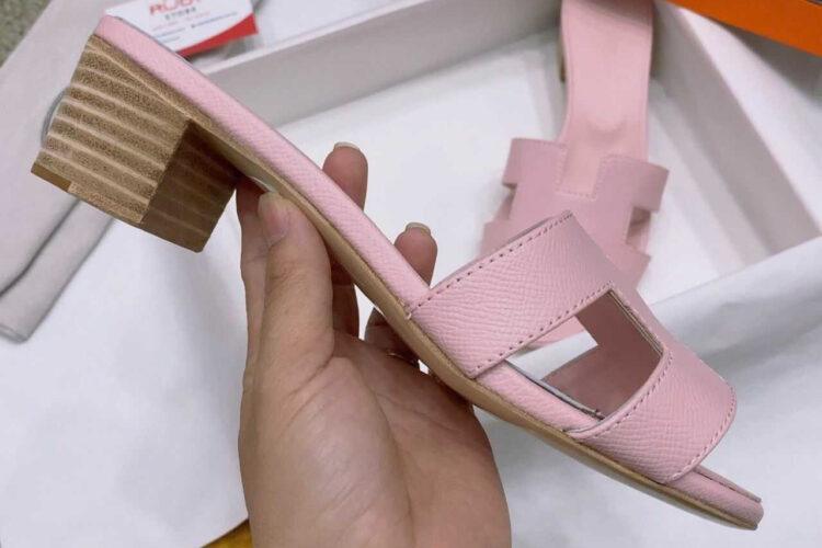 Dép Hermes Oasis Sandal Rose Pale Epsom Màu Hồng