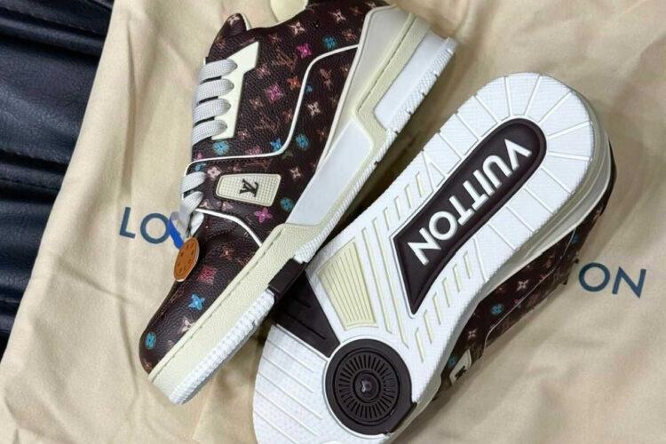 Giày LV Tyler Trainer Signature 54 Monogram Craggy Chocolate