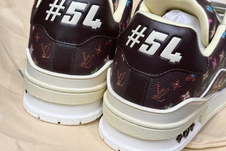 Giày LV Tyler Trainer Signature 54 Monogram Craggy Chocolate
