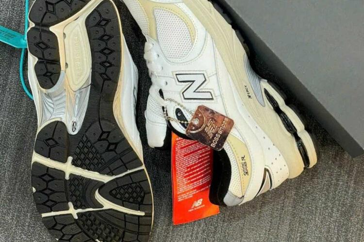 Giày New Balance 2002R Atlas Lemon Haze Trắng Vàng