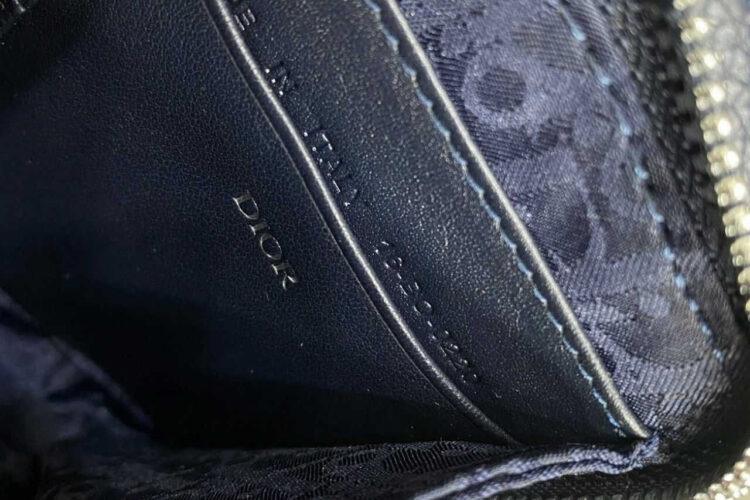 Túi Dior Air JD Zipped Around Pouch With Strap Navy Calfskin Màu Xanh