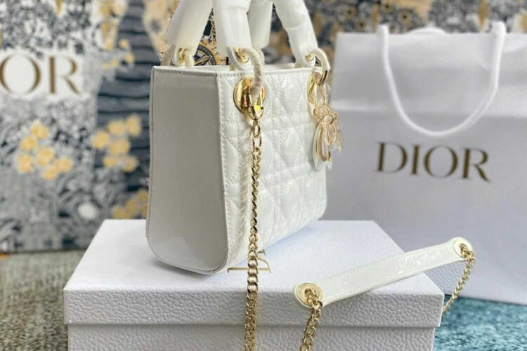 Túi Mini Lady Dior Latte Patent Calfskin GHW Màu Kem Bóng