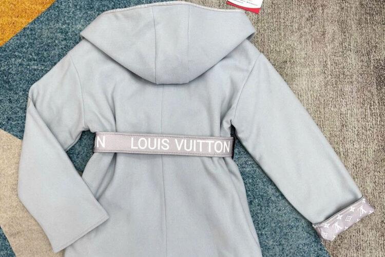 Áo Khoác LV Signature Short Hooded Wrap Coat Grey Monogram Xám