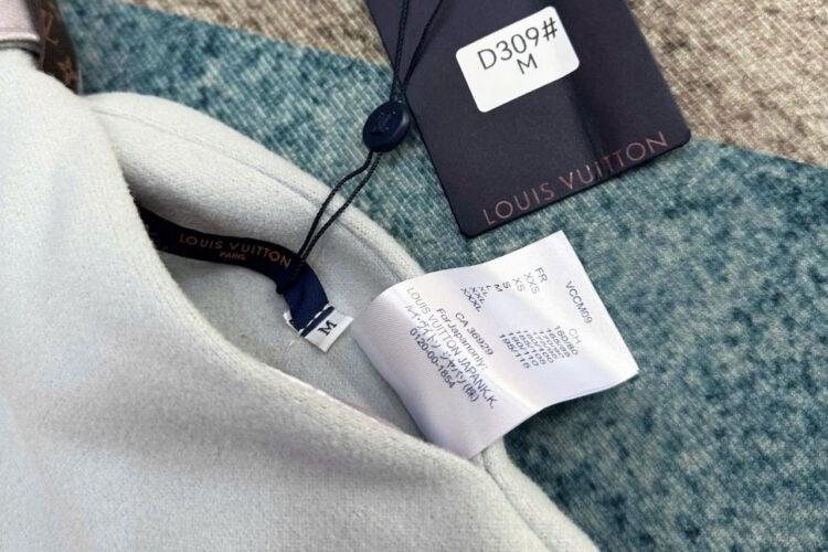 Áo Khoác LV Signature Short Hooded Wrap Coat Grey Monogram Xám
