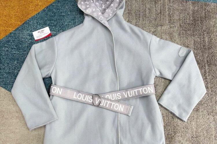 Áo Khoác LV Signature Short Hooded Wrap Coat Grey Monogram Xám