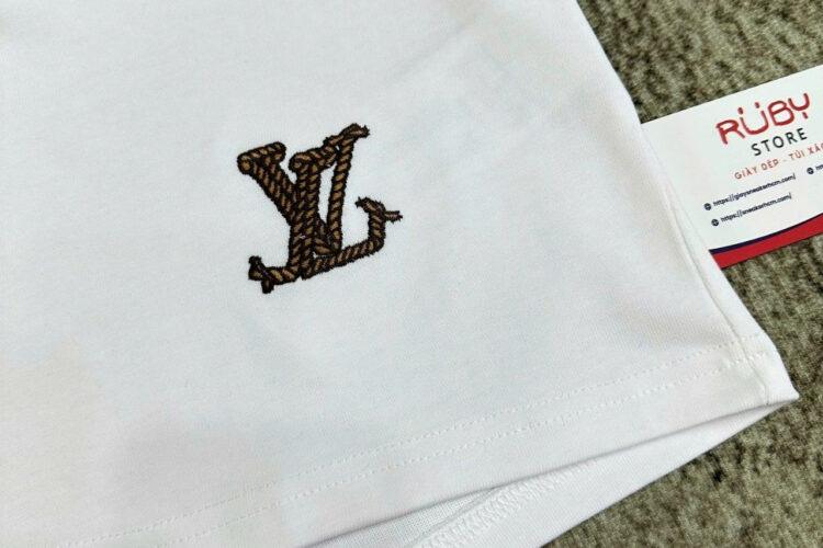 Áo Thun LV Graphic Embroidered Cowboy Cotton T-Shirt Milky White Trắng