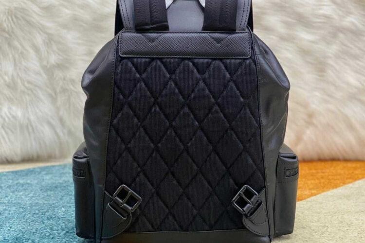 Ba Lô Burberry Classic Black Leather Backpack Màu đen 42CM