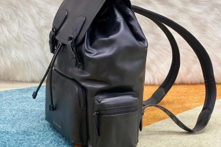 Ba Lô Burberry Classic Black Leather Backpack Màu đen 42CM
