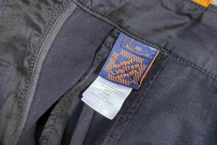 Quần Short LV Cotton Utility Cargo Shorts Black Lovers đen