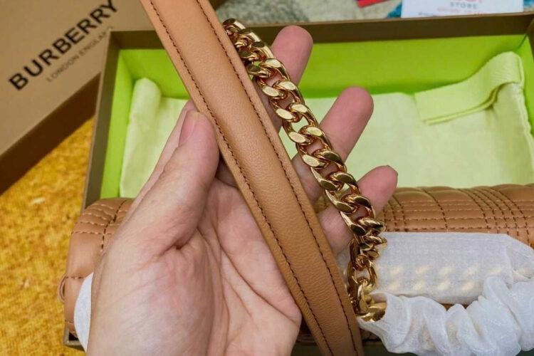 Túi Burberry Lola Small Quilted Brown Màu Nâu