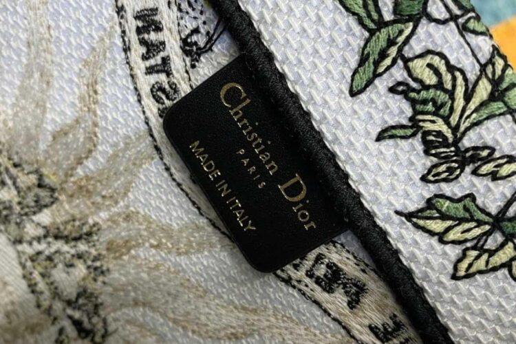 Túi Dior Book Tote Medium Ecru Multicolor 4 Seasons Autumn