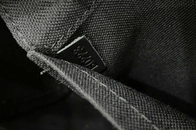 Túi LV Keepall Bandoulière 25 M46271 Monogram Eclipse Xám