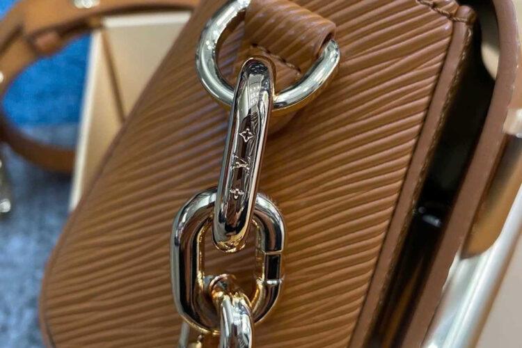 Túi LV Twist Lock XL M22297 Caramel EPI Nâu