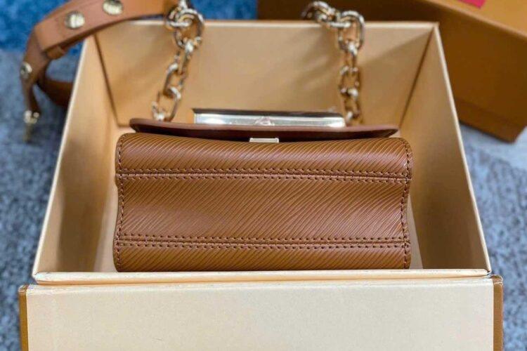 Túi LV Twist Lock XL M22297 Caramel EPI Nâu