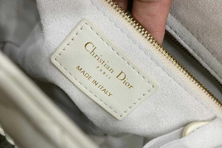 Túi Medium Lady Dior Latte Lambskin GHW Size 24 Màu Kem