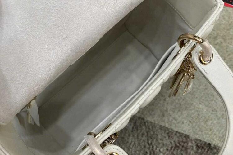 Túi Medium Lady Dior Latte Lambskin GHW Size 24 Màu Kem