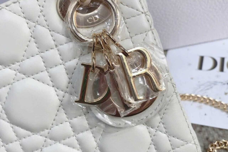 Túi Mini Lady Dior Latte Lambskin GHW Màu Kem
