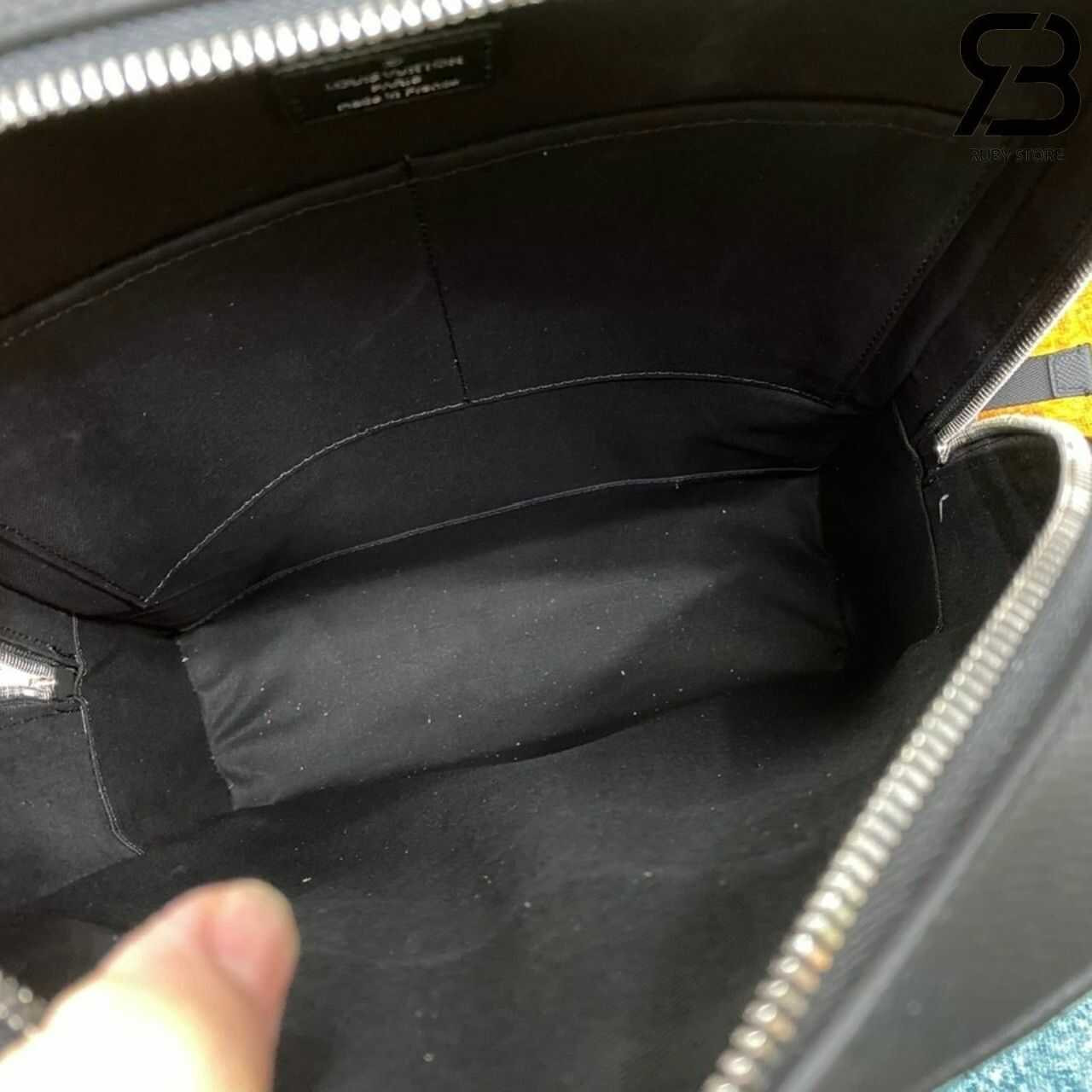 Ba Lô LV Adrian Backpack Black Taiga M30857 Đen