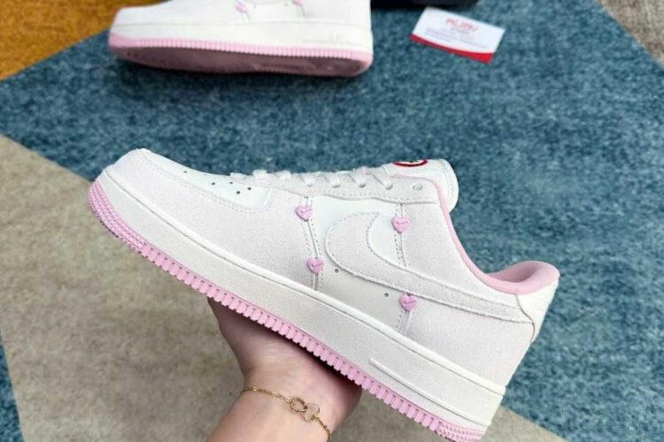 Giày Air Force 1 07 LX Valentine Day 2025 Pink Heart Xám Trắng Hồng