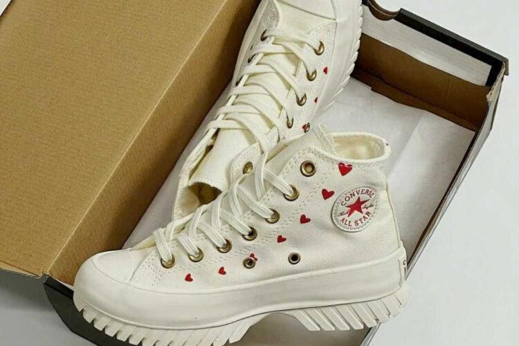 Giày Converse Chuck Taylor All Star Lugged 2.0 Flatform Hearts