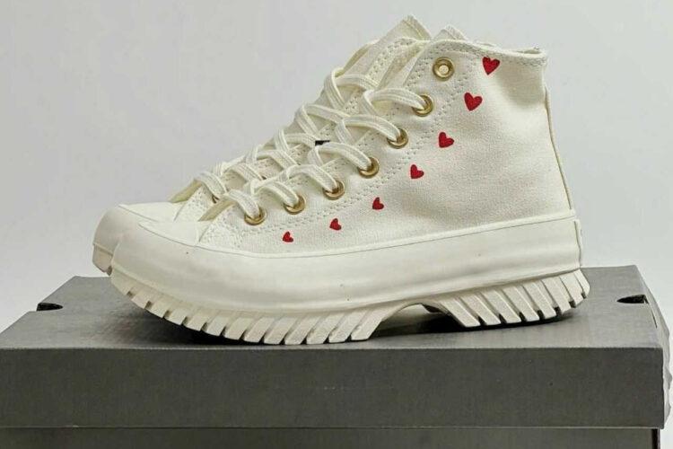 Giày Converse Chuck Taylor All Star Lugged 2.0 Flatform Hearts