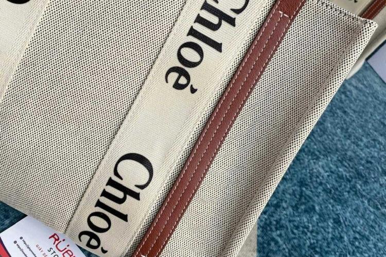 Túi Chloé Medium Woody Tote Bag Màu Kem Nâu