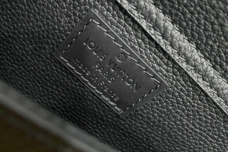 Túi LV Aerogram Takeoff Sling Bag M57081 Black Màu đen