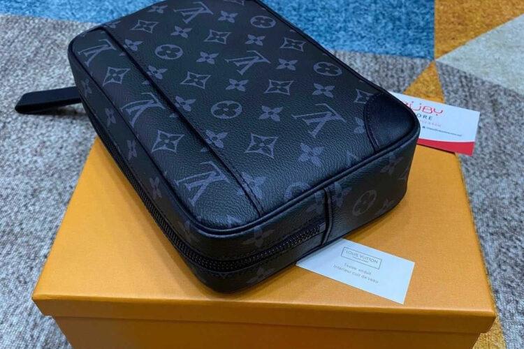 Túi LV Pochette Kasai M82076 Monogram Eclipse đen