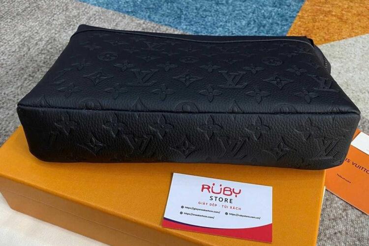 Túi LV Pochette Voyage Souple M82545 Monogram Shadow Đen