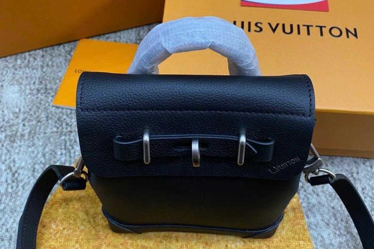 Túi LV Steamer 15 M11637 Black Calfskin Màu đen