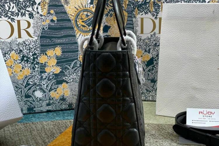 túi Dior Medium Lady Dior Black Lambskin SHW Size 24