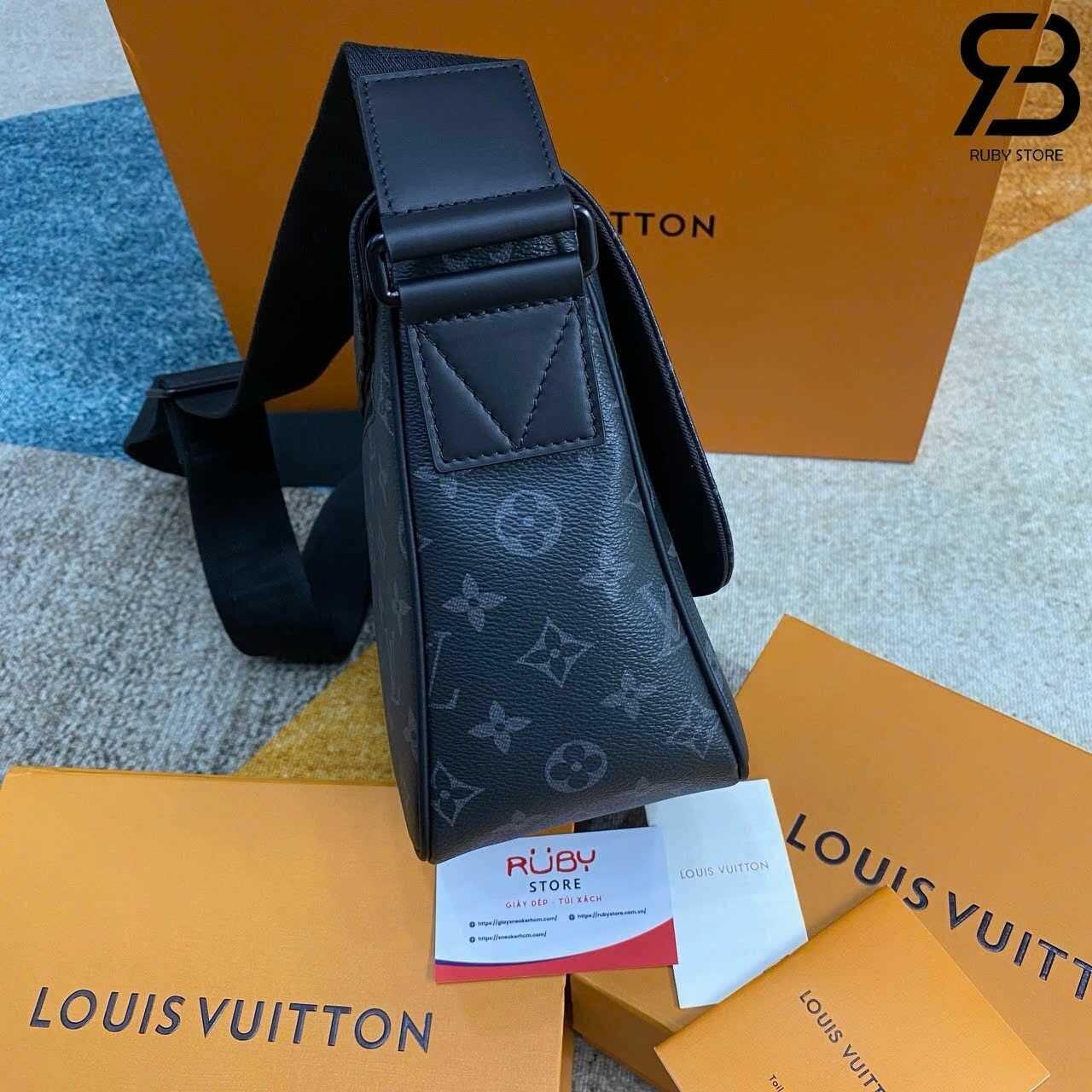 túi LV Montsouris Messenger M46685 Monogram Eclipse