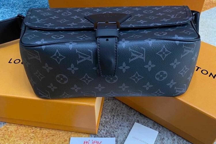 túi LV Montsouris Messenger M46685 Monogram Eclipse